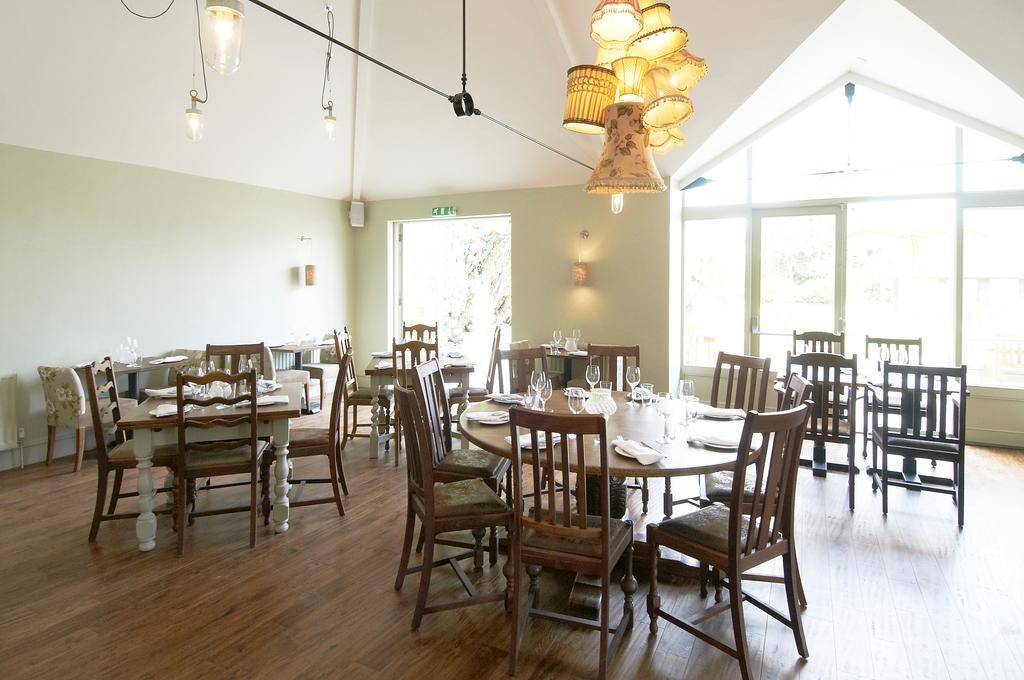 天鹅酒店 Wedmore 外观 照片
